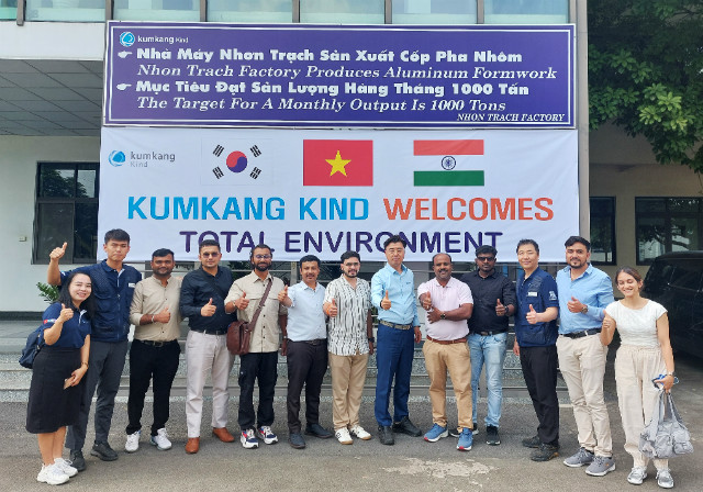 TOTAL ENVIRONMENT_.jpg